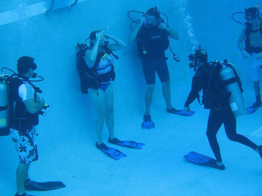 divestoredivinggearequipmentsalesrentalsairfillsf… Flickr