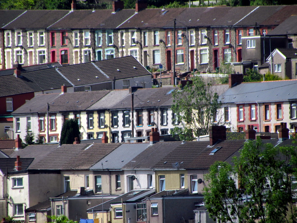 welsh terrace houses the streets of Mountain Ash in South … Flickr