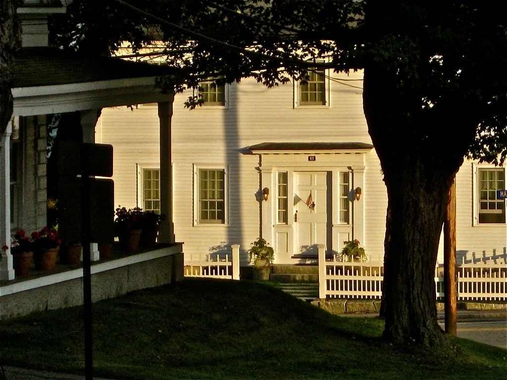 In Town Blue Hill, Maine. smilla4 Flickr