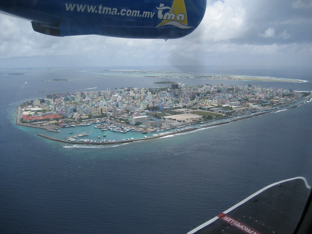 Malé, Maldives, from the air Malé in the Maldives, taken f… Flickr