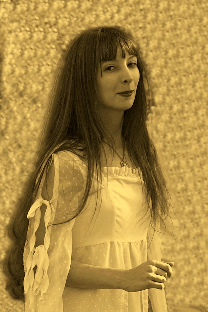 Ghost of Cedarhurst Sally Carter (18211837) is the legend… Flickr