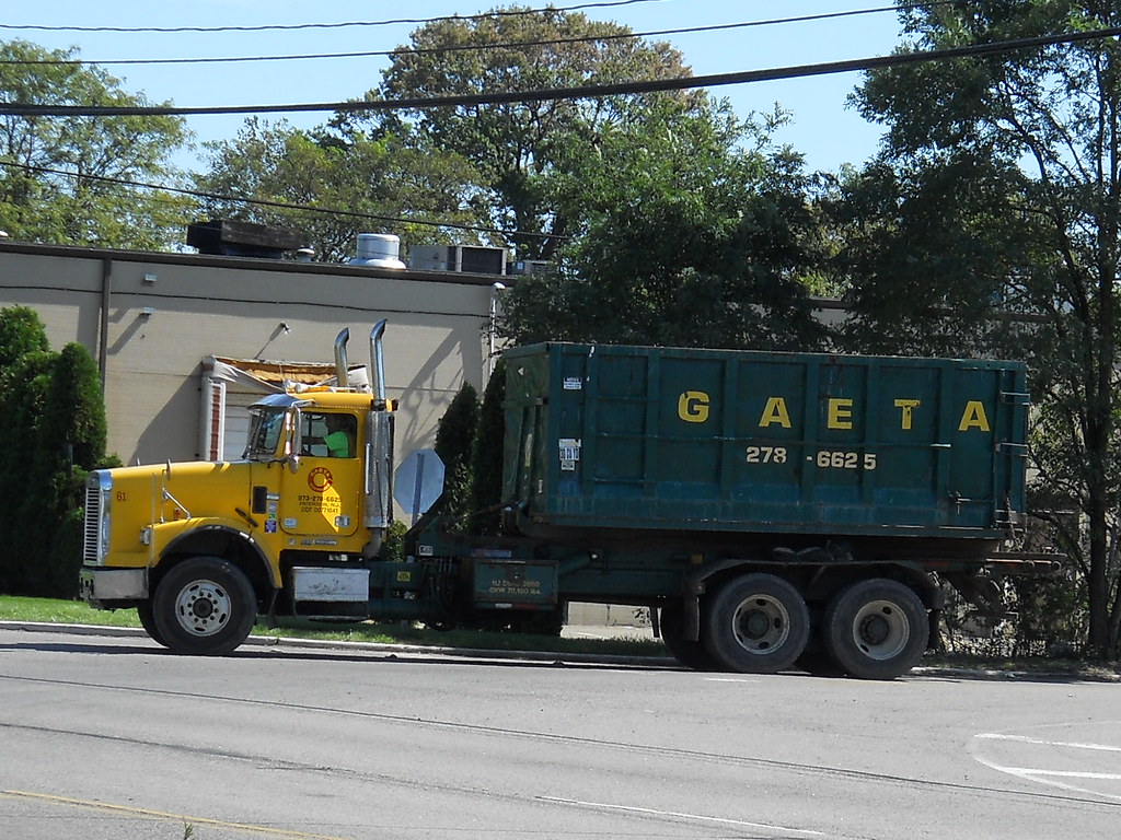 Freightliner FLD RollOff Gaeta Recycling Paterson, NJ Flickr