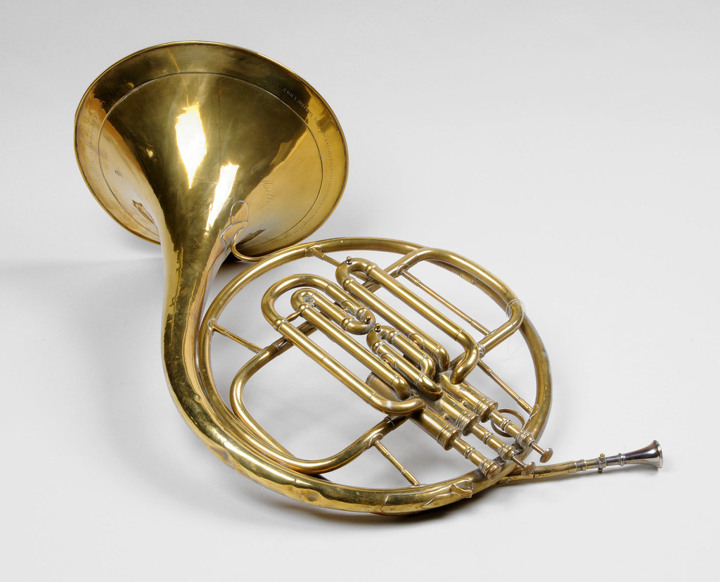 French horn LEEDM.E.2011.0245.0006 brass French horn, engr… Flickr