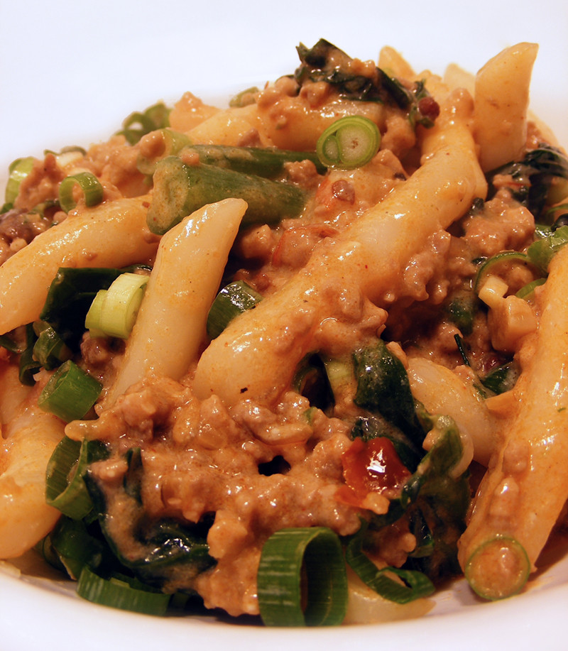 Spicy Pork Sausage & Rice Cakes It doesn't look very tasty… Flickr