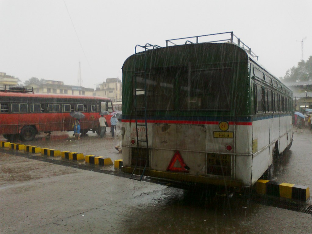 चिपळूण chiplun st stand dapoli miraj asiad waiting in heav… Flickr
