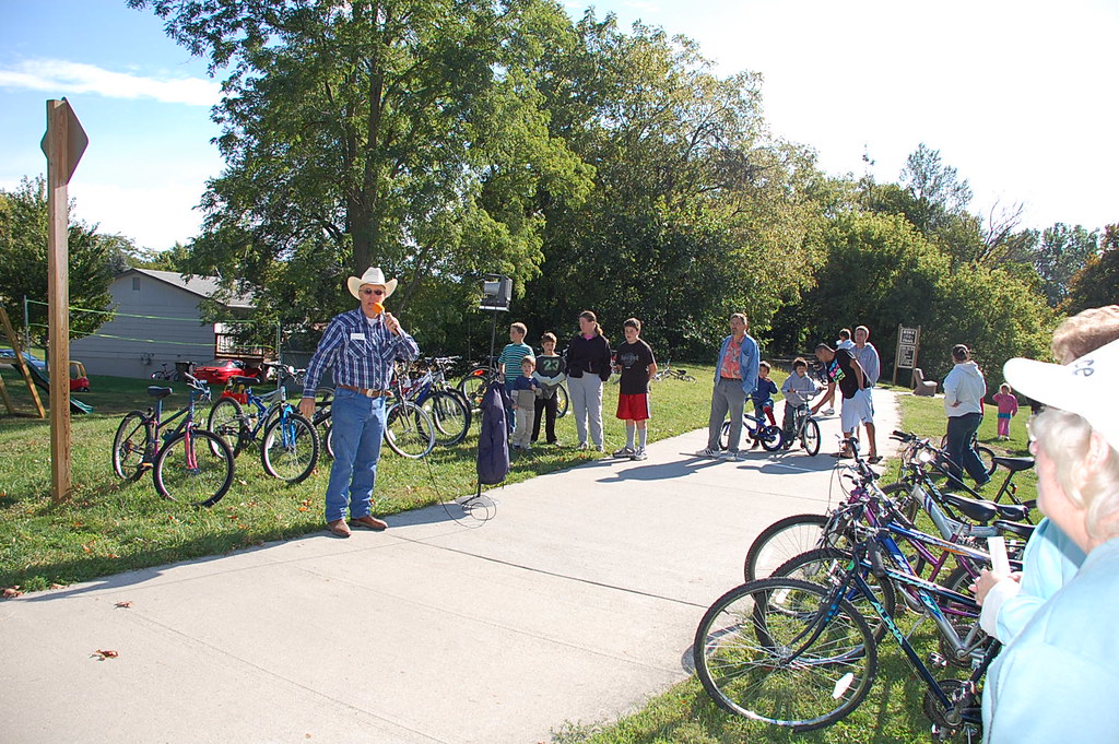 Moving in Lamoni, Iowa Hi there, Here are images fr… Flickr