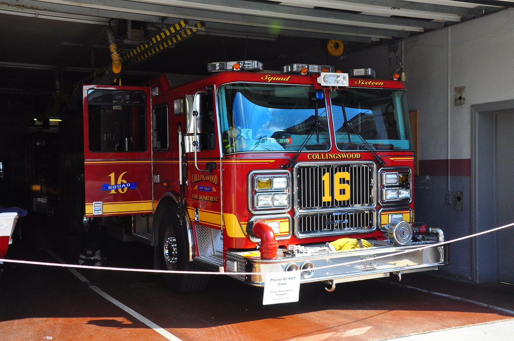 Collingswood Fire Department Squad 16 2009 Seagrave Triborough Flickr