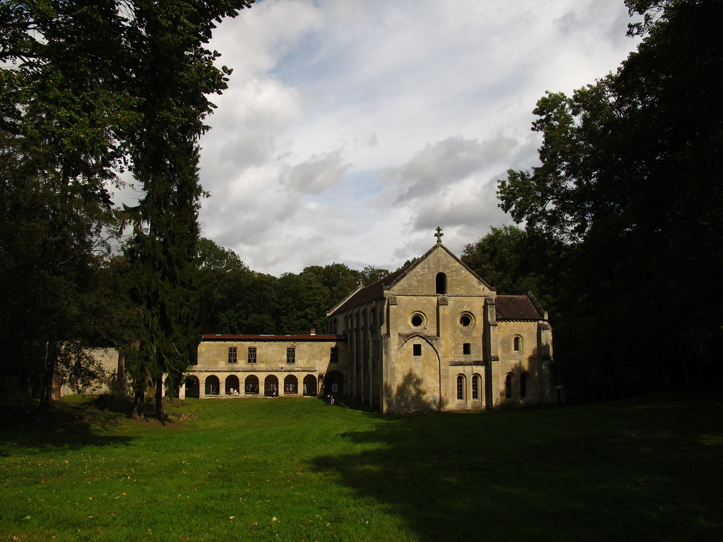 Abbaye du Val à Mériel L’abbaye cistercienne la plus ancie… Flickr
