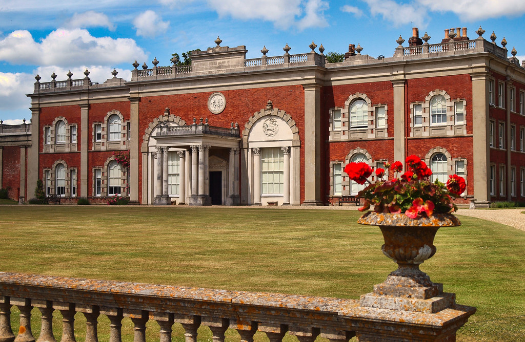 The 18th Century Cranbury Park mansion in Hursley, Hampshi… Flickr