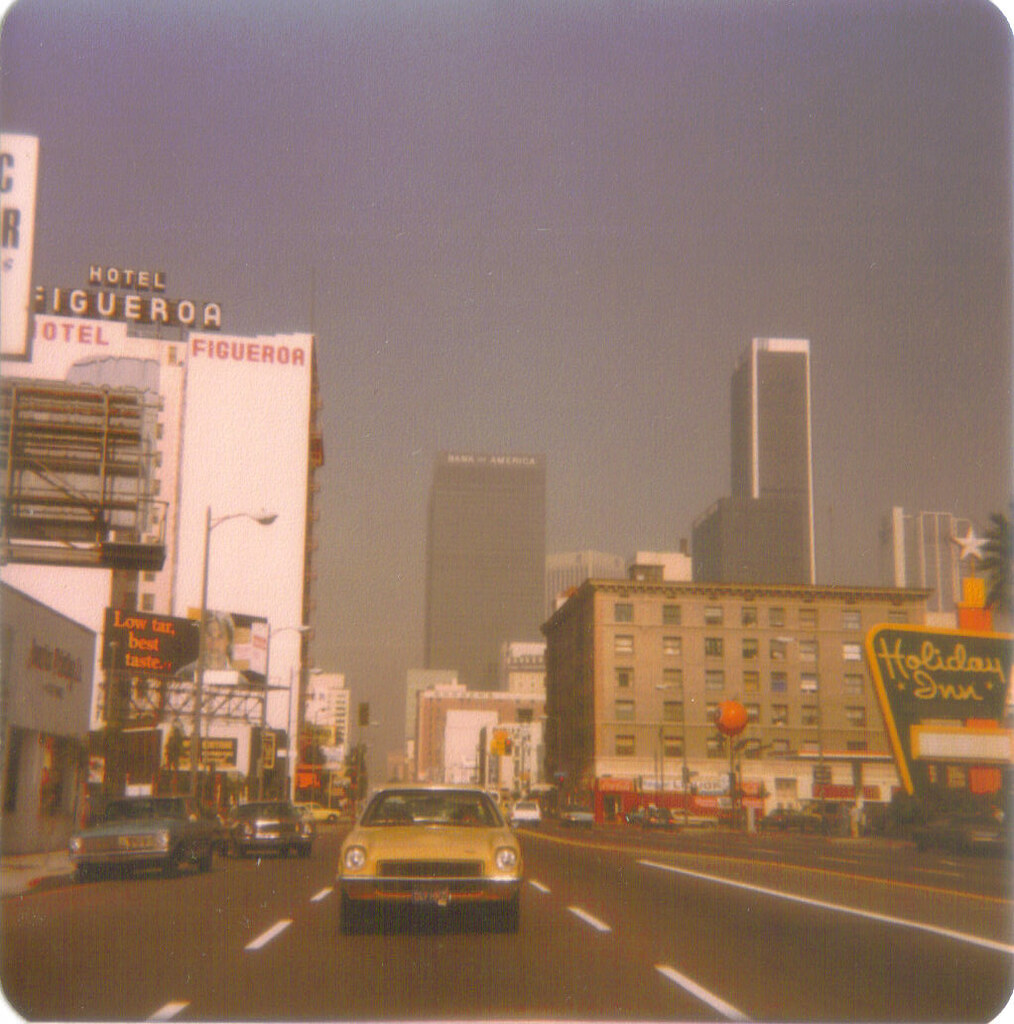 Figueroa Street, Downtown Los Angeles, 1977 As you headed … Flickr