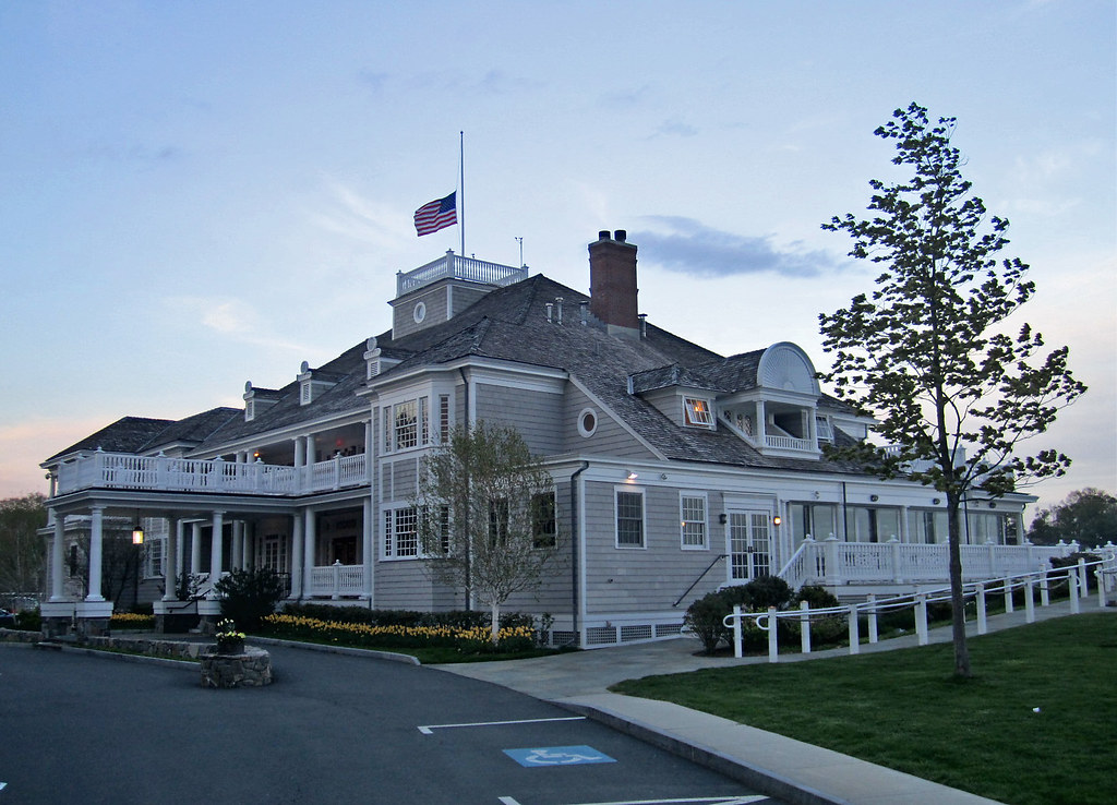 Belle Haven Club, twilight, Greenwich, Connecticut Flickr