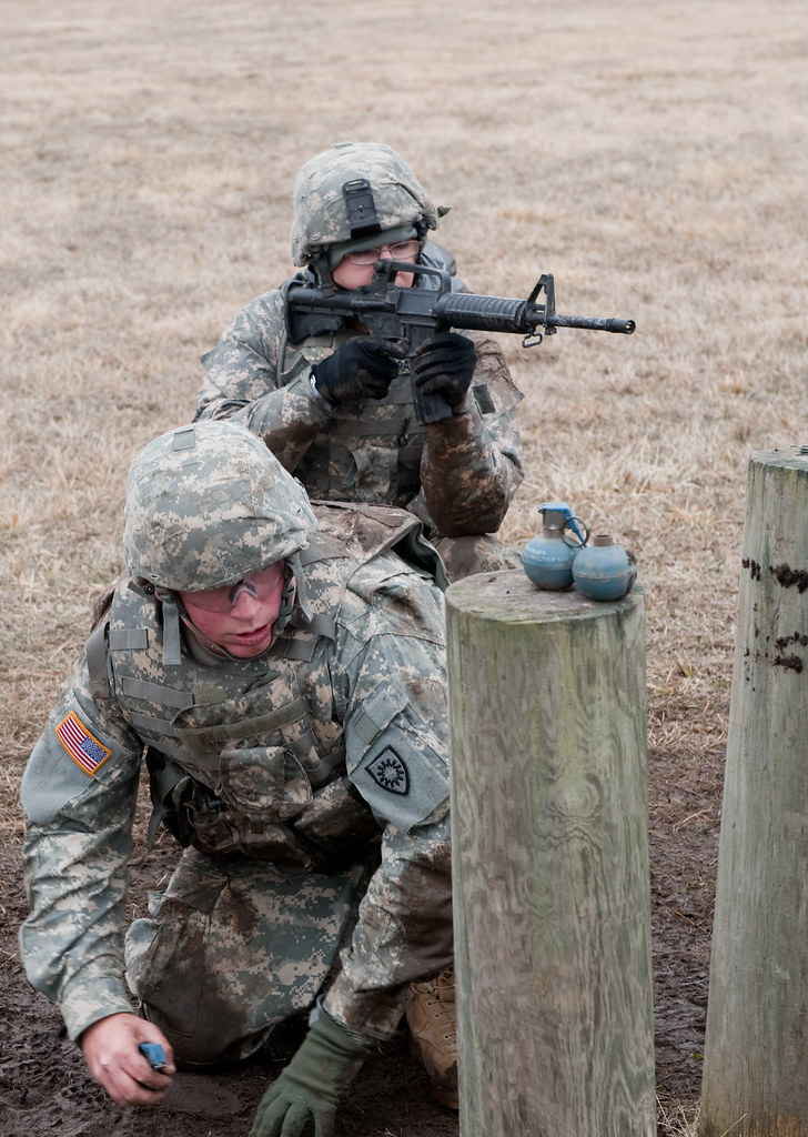 110224A2848B204 Sgt. Gary Gray, of Barbourville, Ky., w… Flickr