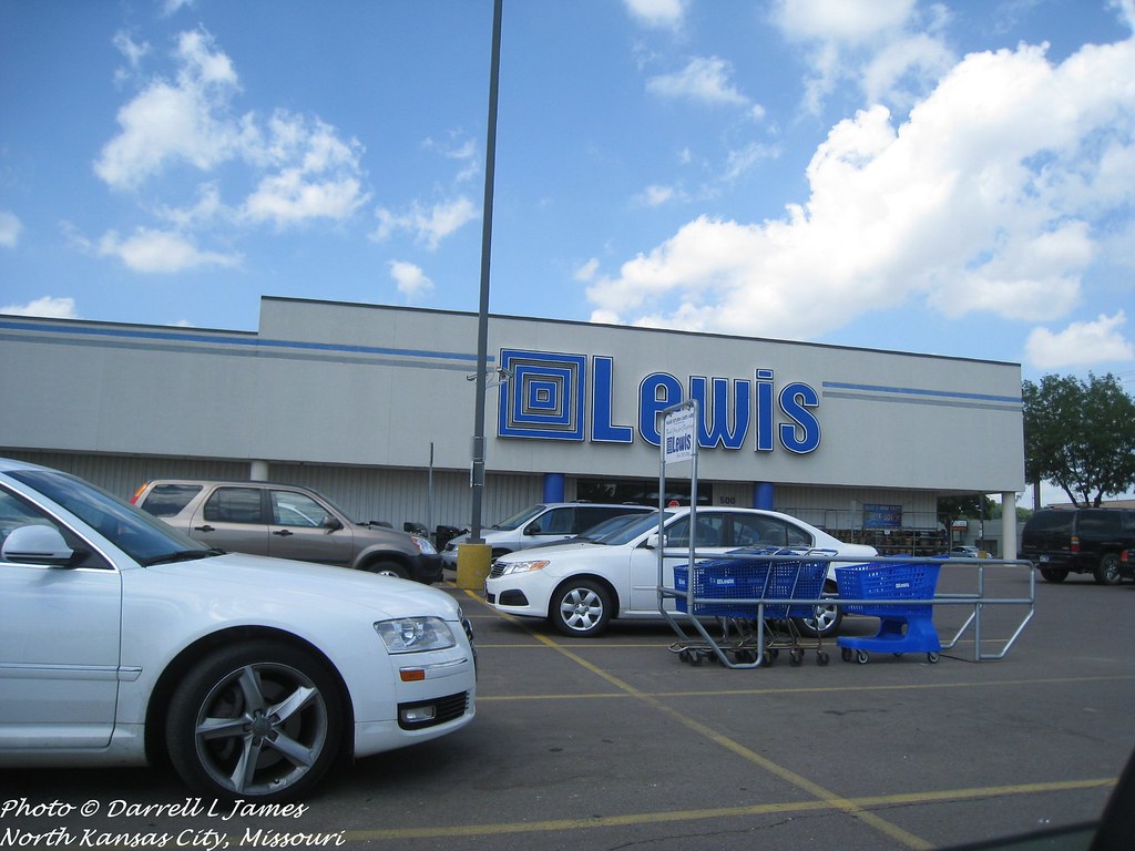 Lewis DrugSioux Falls SD Lewis Drug is an iconic presenc… Flickr