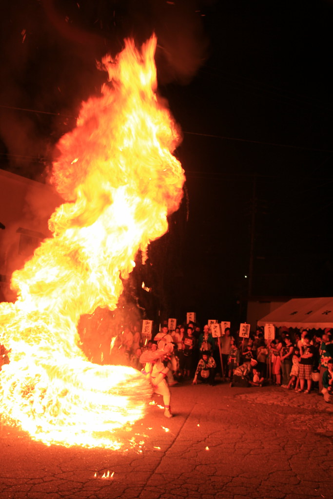 Narazawa Shrine Festival (Tengu Fire Dance), Iiyama, Nagan… Flickr