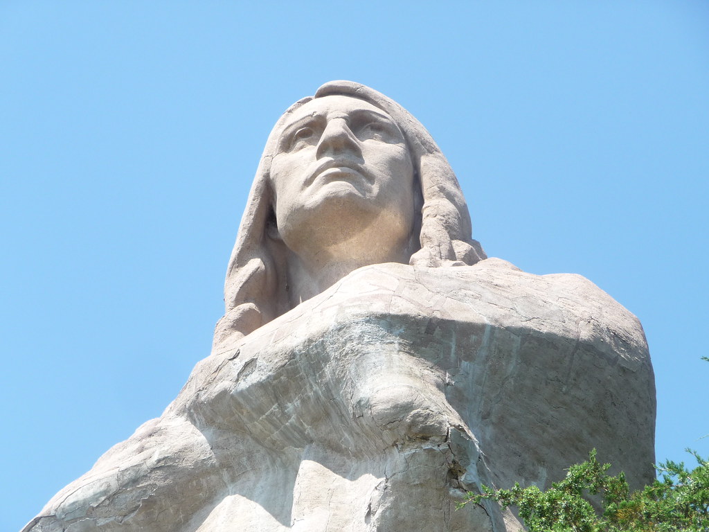 Black Hawk Statue Siteseeing in Oregon, IL before heading… Flickr