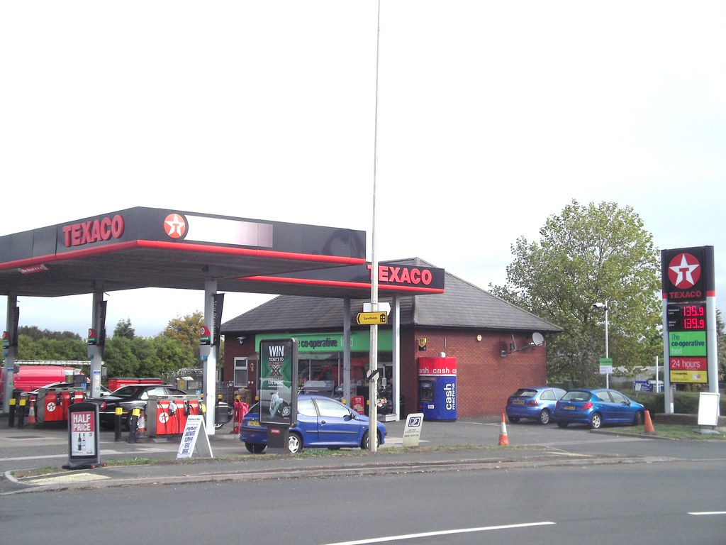 MUCKLEY CORNER PFS C&ERG (A5 Watling Corner, Lichfield, St… Flickr