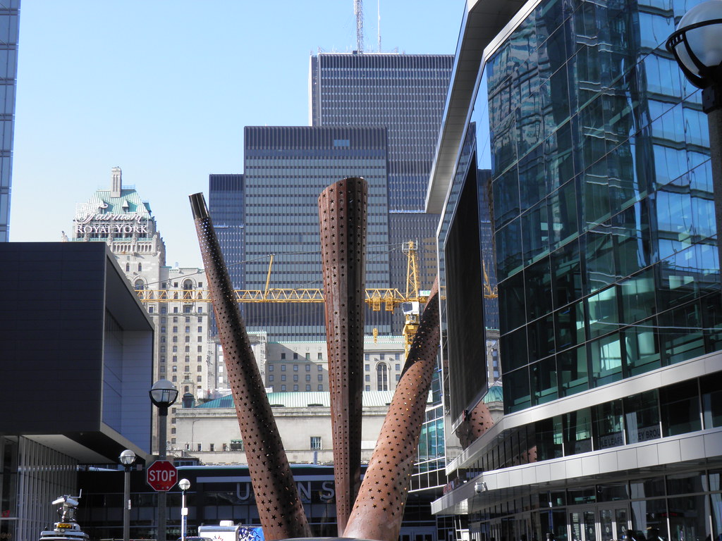 Sculpture outside the Air Canada Centre, Toronto P9201822 Normann