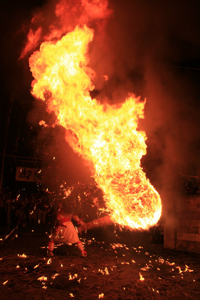 Narazawa Shrine Festival (Tengu Fire Dance), Iiyama, Nagan… Flickr
