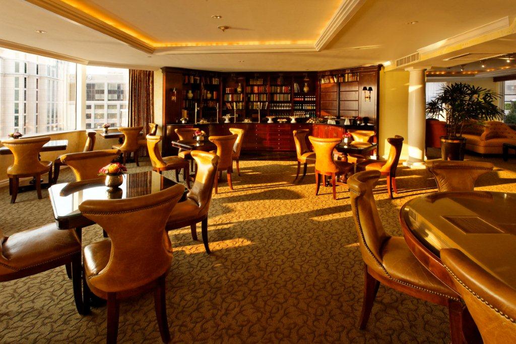 Club Level Lounge Breakfast & Dining Area The Club Level o… Flickr