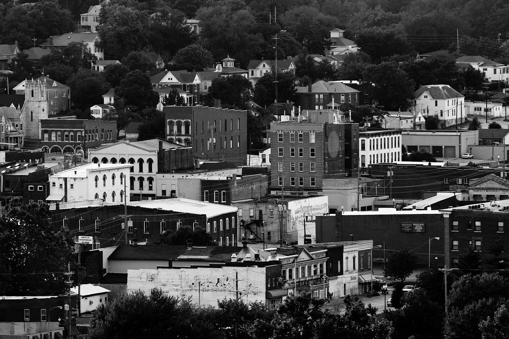 Hannibal seen from Lover's Leap Hannibal MO USA. Phil Thomas Flickr