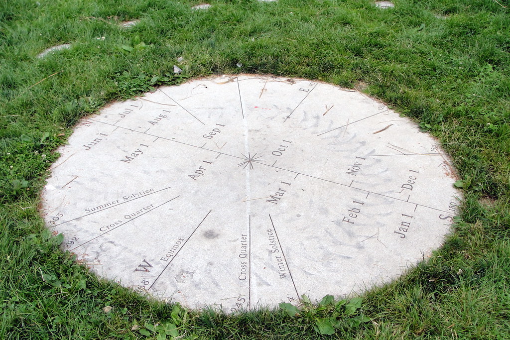 Relógio da terra de Burlington / Burlington Earth Clock a photo on