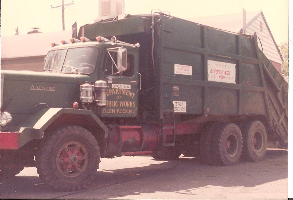 Glen Rock Autocar early 1980's Glen Rock, NJ DPW 800trashman Flickr