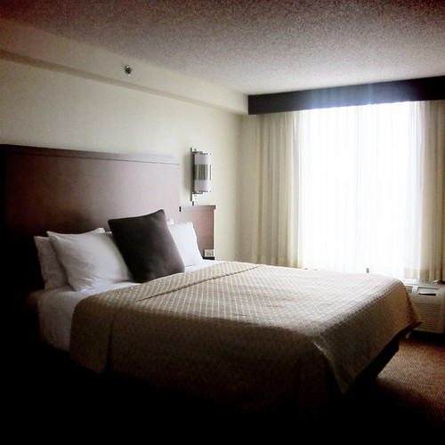 Hotel Bed New York, NY September 2011 (Hotel Bed.jpg) Roey Ahram