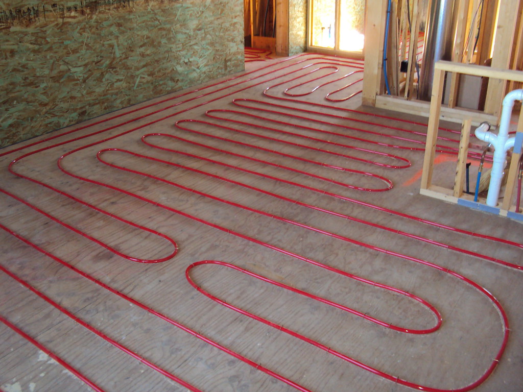 REHAU PEX Radiant heating tubing REHAU PEX tubing installe… Flickr