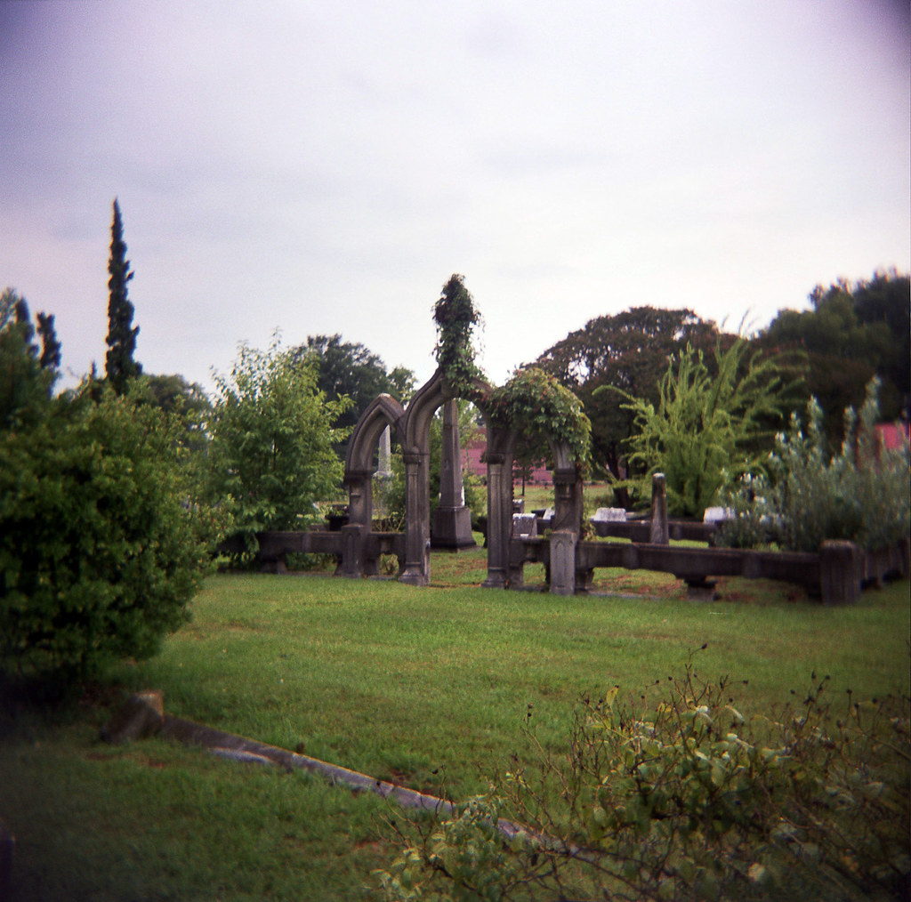 Greenwood Cemetery The Hilzheim Plot. "This unique structu… Flickr