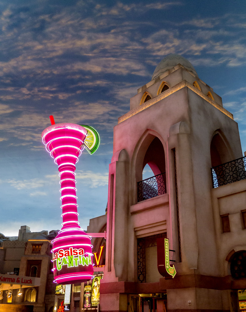 La Salsa Cantina An evening shot taken in Las Vegas, lovel… Flickr