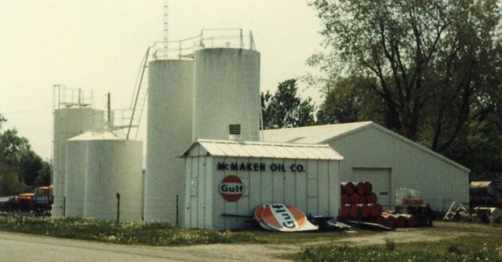 McMaken 002 Rear View, McMakin Oil Co., Piqua, Ohio. 198… David