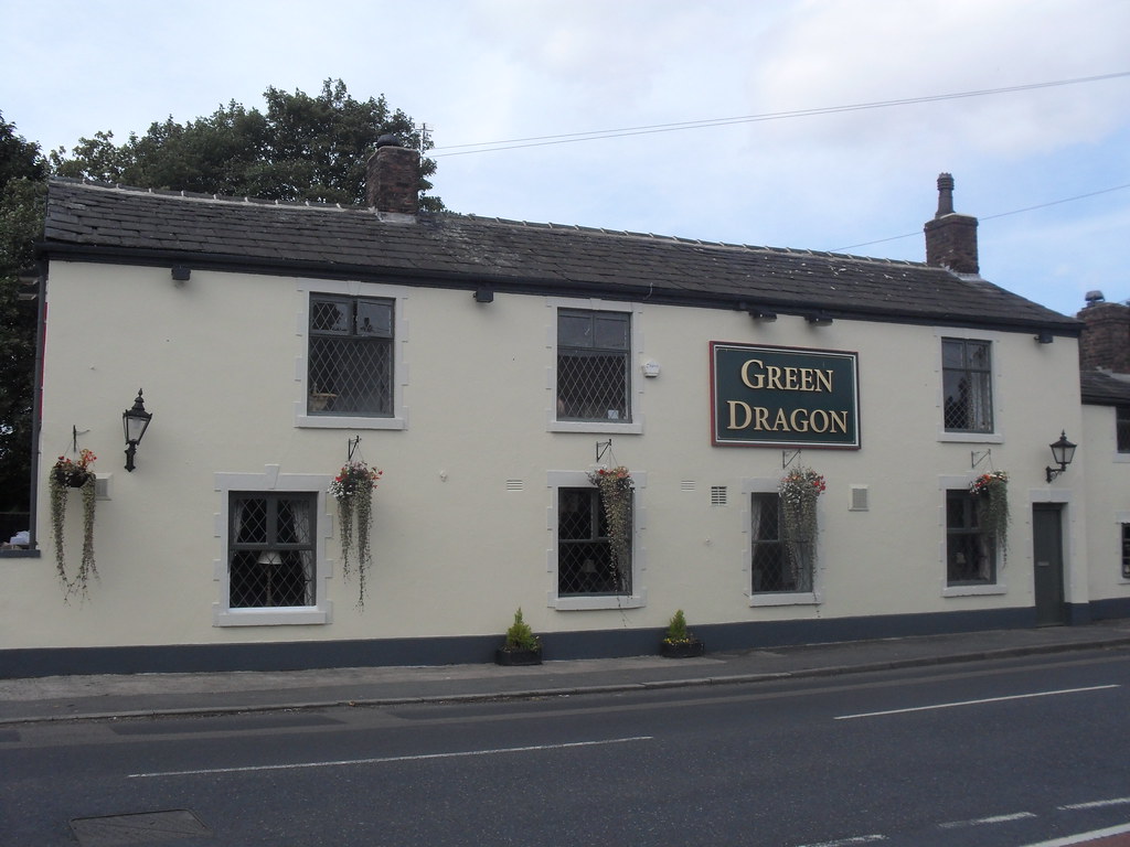 Green Dragon, Lymm The Green Dragon, 2 Mill Lane, Heatley,… Flickr