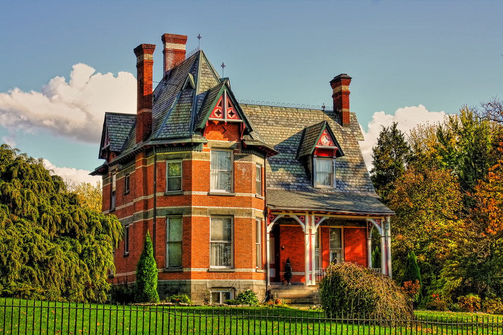 Troy NY Oakwood Meadows 01 A neat house near the Oakwood… Flickr