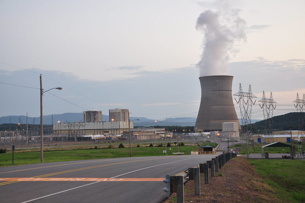 Arkansas Nuclear One... Awesome sight! The Arkansas Nuclea… Flickr