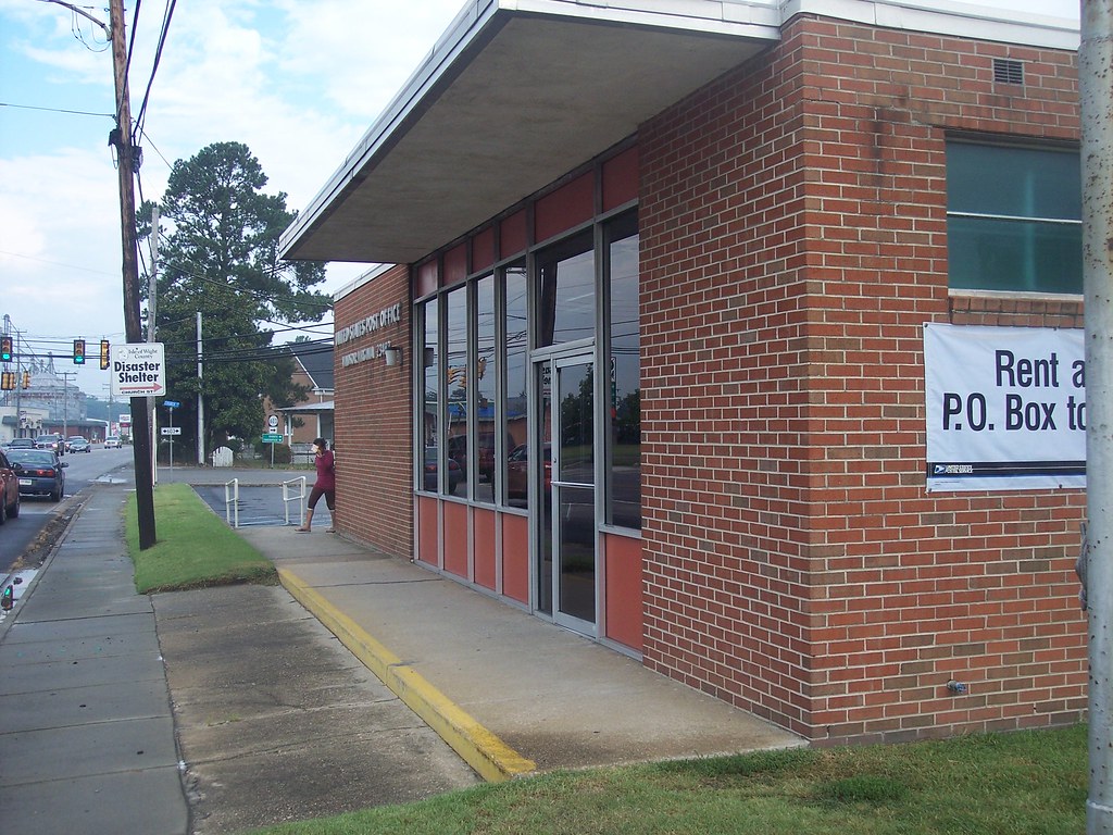 United States Post Office; Windsor VA; 8/12, 2011 The fron… Flickr