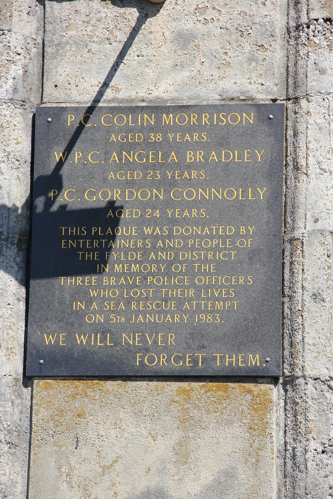 Gynn Square memorial plaque, Blackpool N.S. 2011 Gynn Squa… Flickr