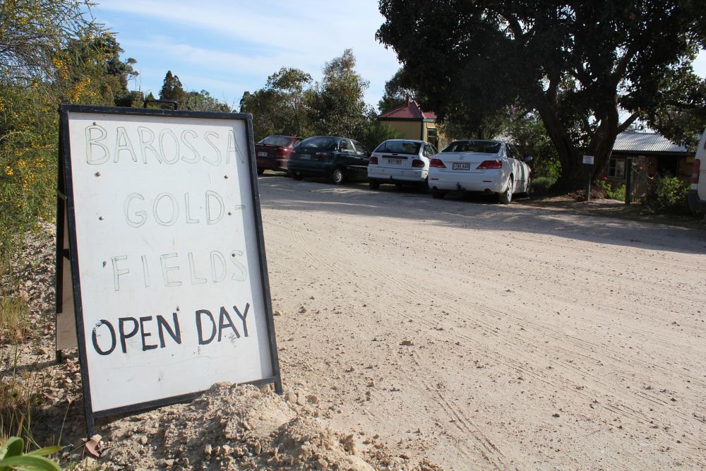 Sign on Goldfields Road outside Bowden's Cottage Barossa G… Flickr