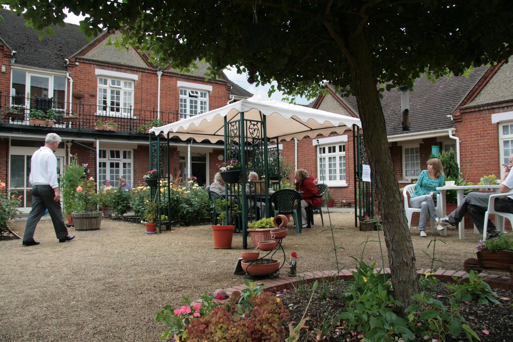 The Hidden Gardens of Bury St Edmunds 19062011 A traditiâ€¦ Flickr