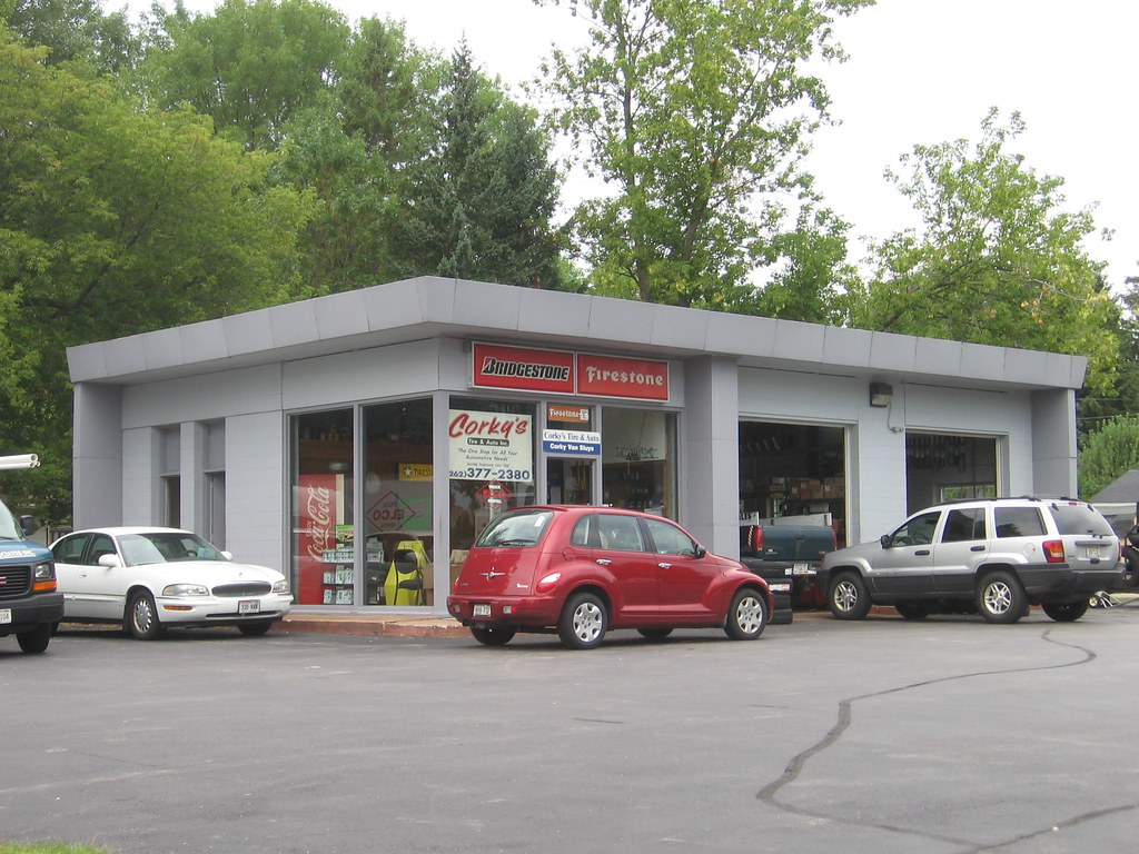 Corky's Tire & Auto (Cedarburg, WI) Here's one of several … Flickr