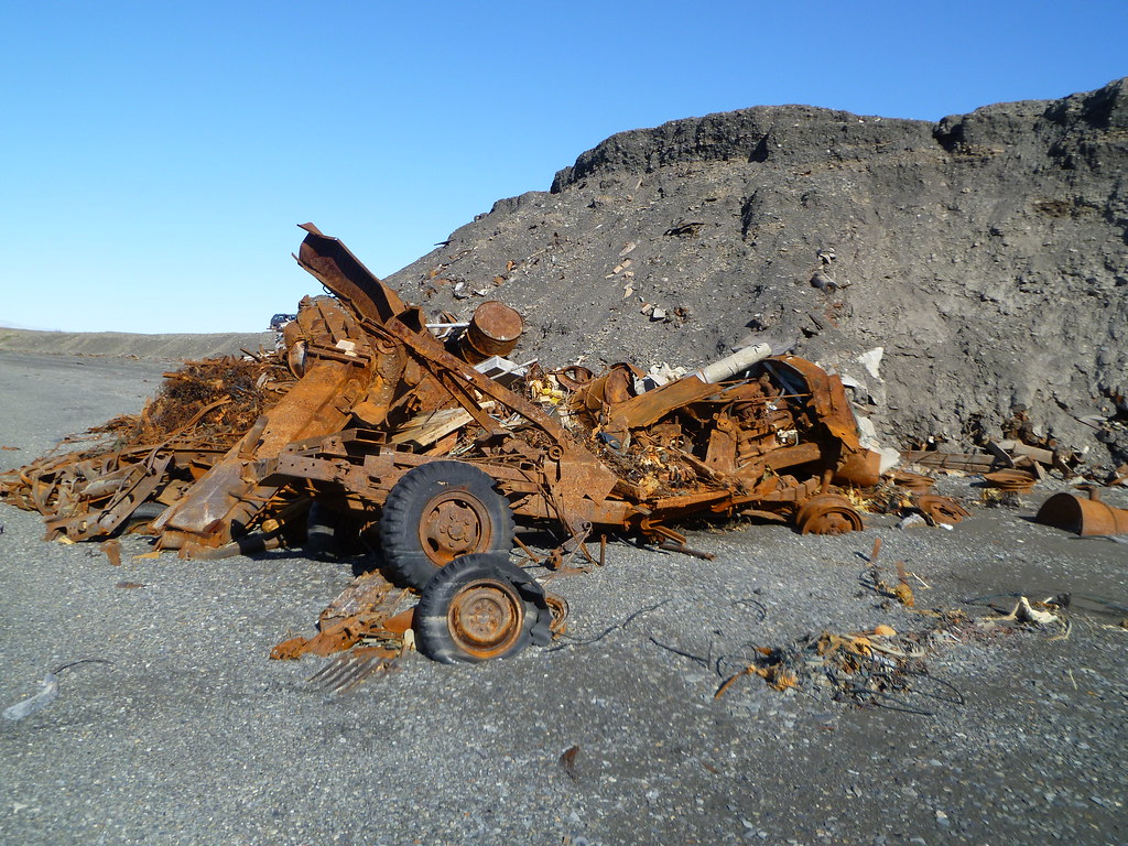 Thule Junk Garbage washed ashore in the village of Dundas … Flickr