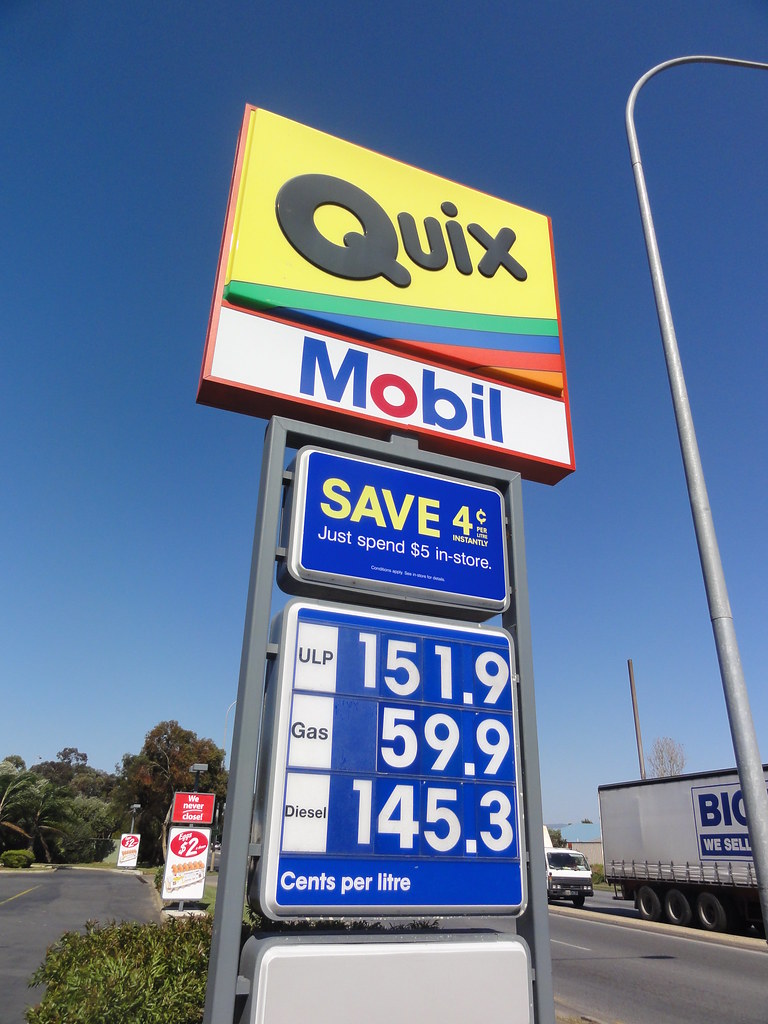 Mobil Salisbury Downs This one is now converted to On The … Flickr