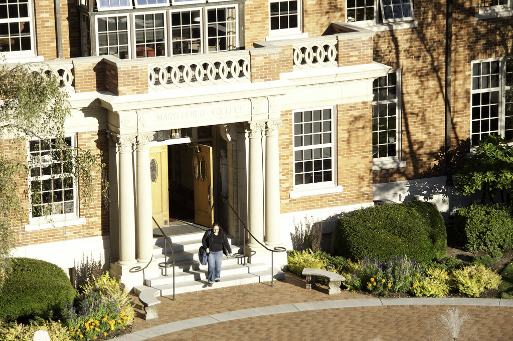 Exterior Shots Fall 2011 Marylhurst University, Exterior… Flickr