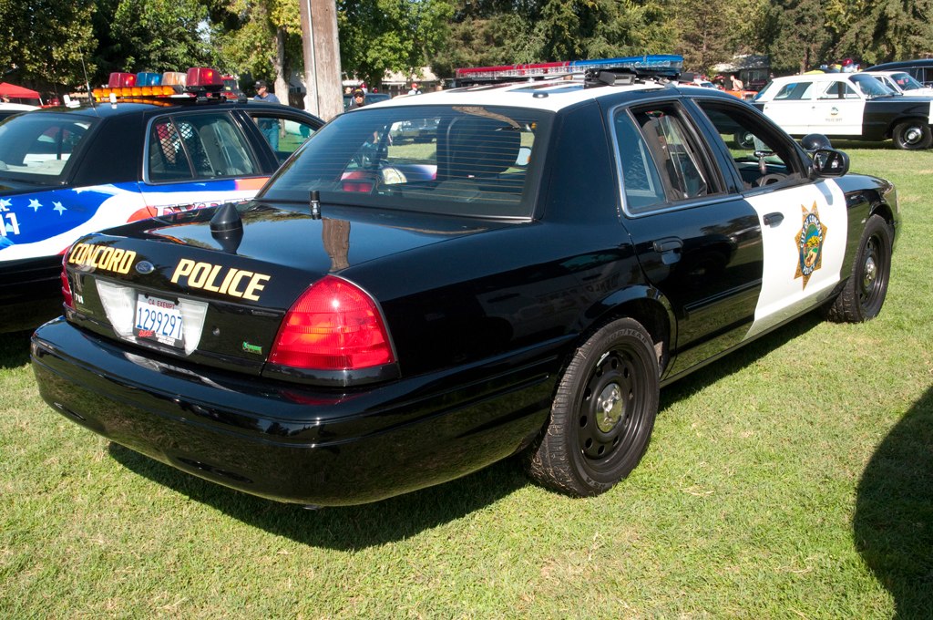 Concord Ford Crown Victoria Back A Concord police Ford Cro… Flickr