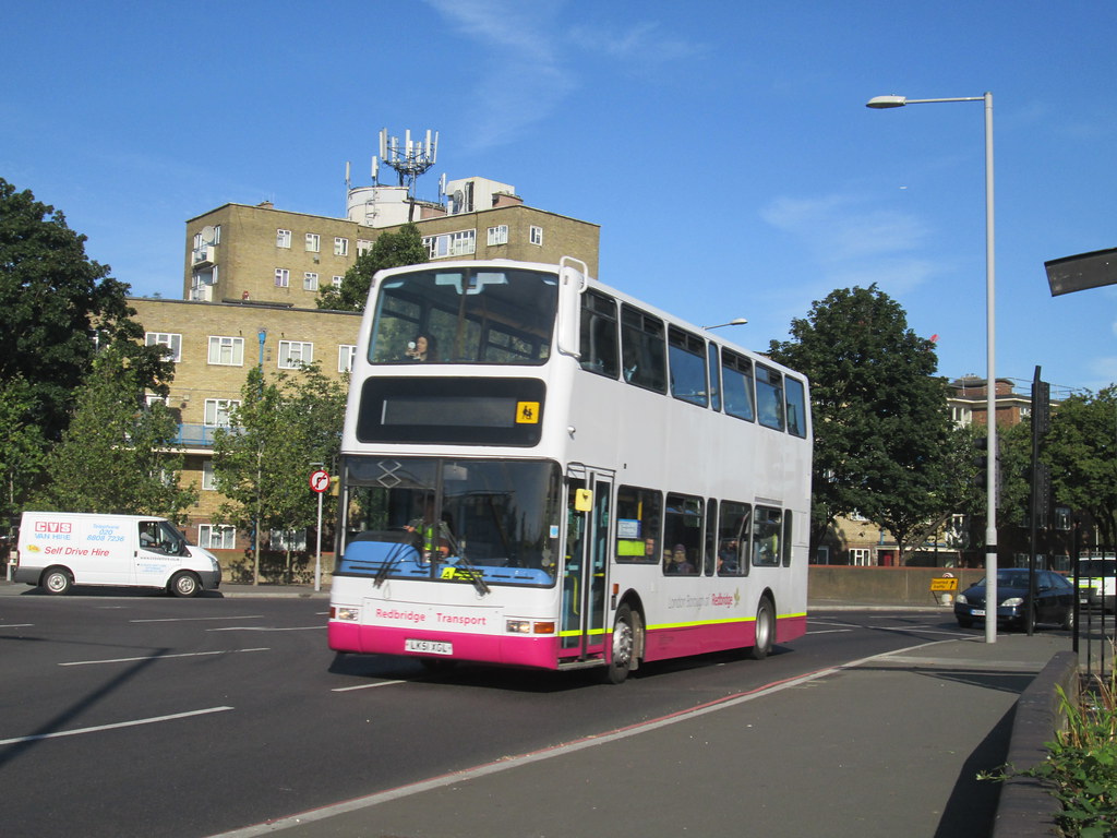 Redbridge Transport, Volvo, LK51XGL on London Underground … Flickr
