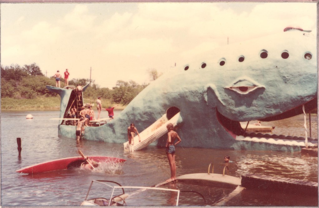 Classic Blue Blue Whale of Catoosa Route66BlueWhale Flickr