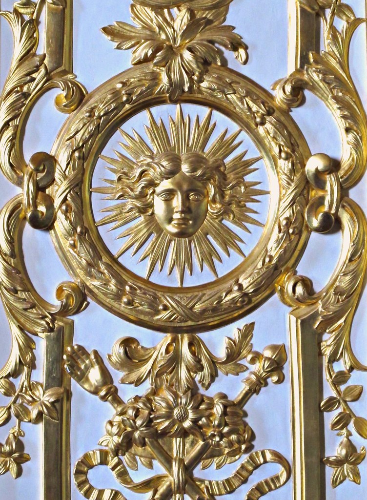 Motif of the Sun King, scepter and hand of justice. Flickr