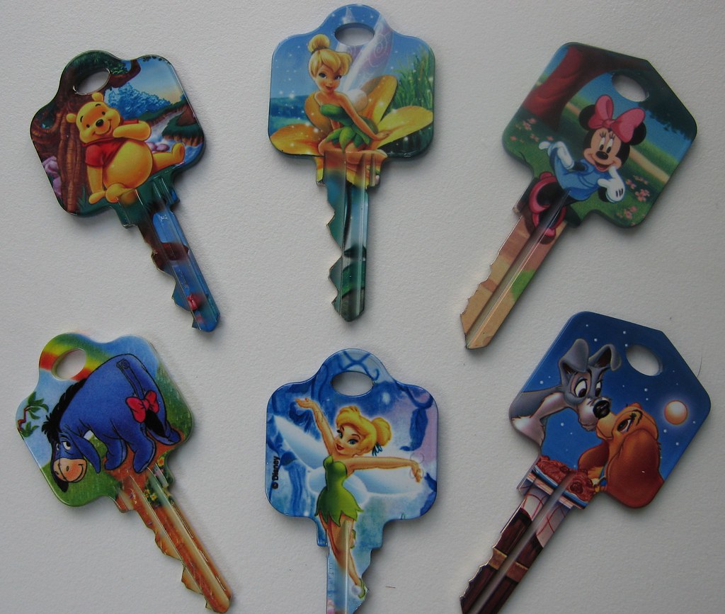 My Disney Keys Blogged about here teacuplanesandy.blogsp… Flickr