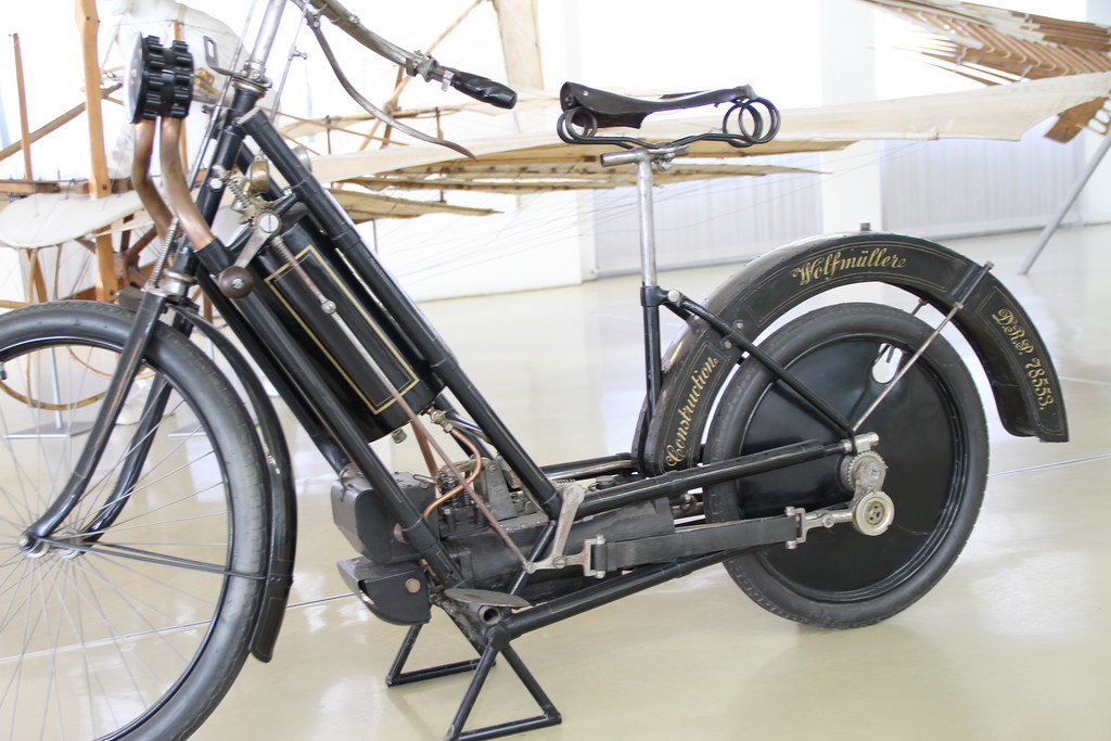 Motorrad von Hildebrand & Wolfmüller Baujahr 1894, Zweizyl… Flickr
