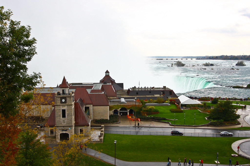 Table Rock Centre & Horseshoe Falls Oscar von Bonsdorff Flickr