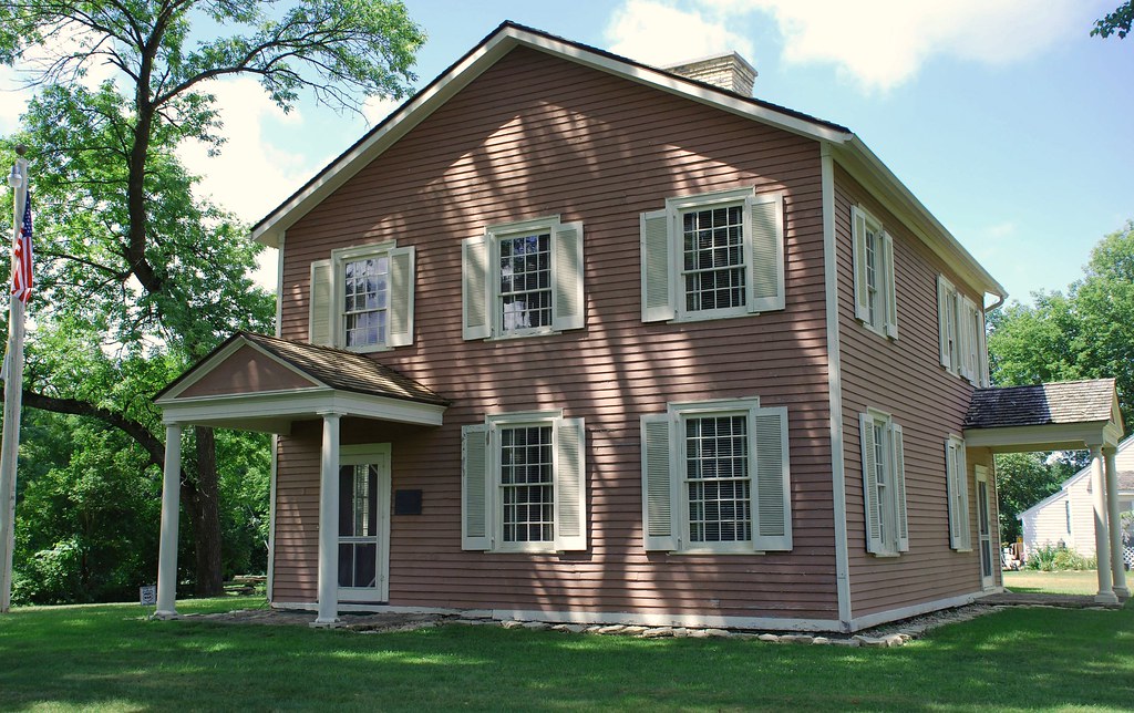 Indian Agency House (1832), built for John Harris Kinzie a photo on